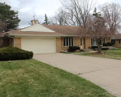 28 Ardmore, Saginaw, MI 48602