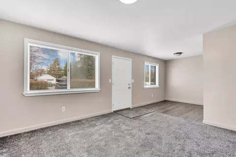 Living - 7036 Maxwell, Warren, MI 48091 photo 2 of 2