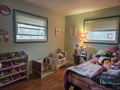 Bedroom - 302 Cranbrook, Monroe, MI 48162 photo 3 of 5