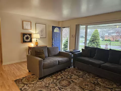 Entry Way - 302 Cranbrook, Monroe, MI 48162 photo 1 of 2