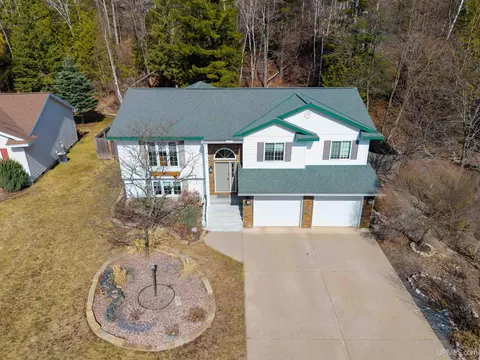 474 Stone Quarry, Marquette, MI 49855