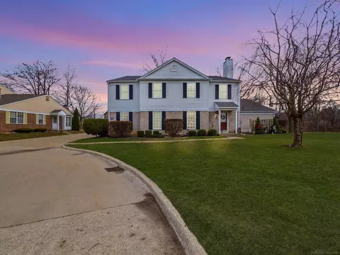 24669 Lake Mdw, Harrison Township, MI 48045