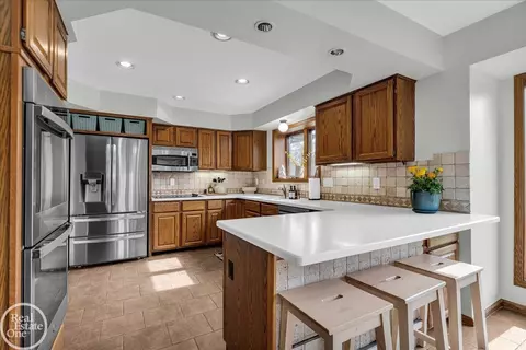 Kitchen - 739 Turnberry, Saint Clair, MI 48079 photo 1 of 6