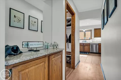 Entry Way - 739 Turnberry, Saint Clair, MI 48079 photo 2 of 3