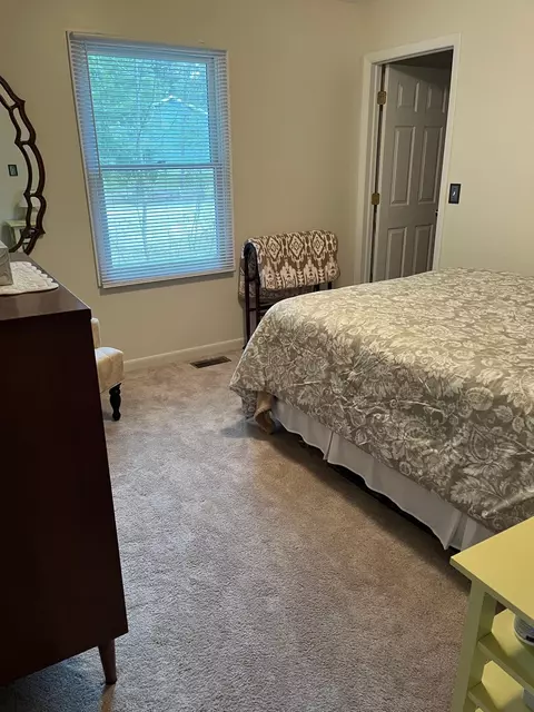 Bedroom - 4865 Anglers Ln, Gladwin, MI 48624 photo 5 of 9