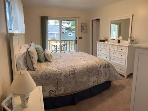 Bedroom - 4865 Anglers Ln, Gladwin, MI 48624 photo 1 of 9
