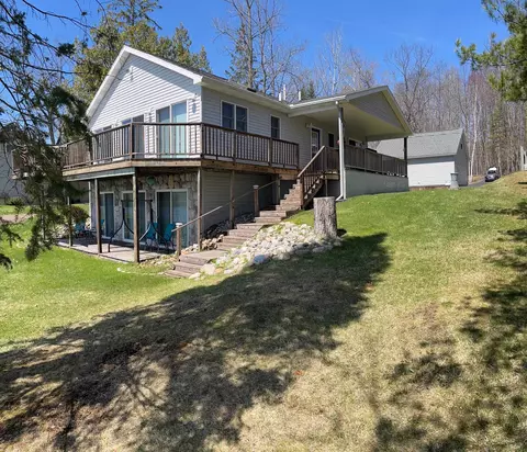 4865 Anglers Ln, Gladwin, MI 48624