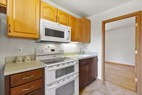 Kitchen - 6728 Frith, Saint Clair, MI 48079 photo 3 of 3