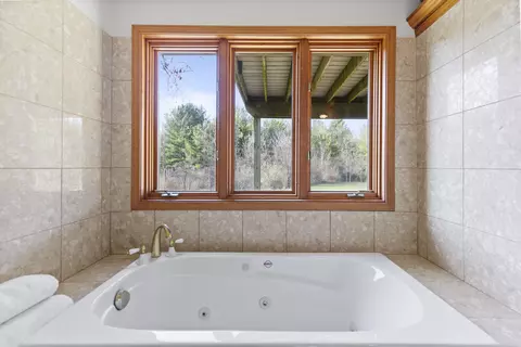 Bath - 6728 Frith, Saint Clair, MI 48079 photo 3 of 7