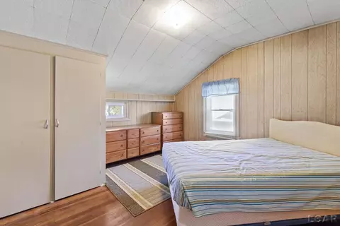 307 E Maple, Adrian, MI 49221 photo 16
