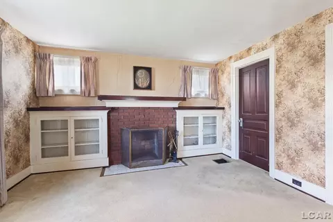 307 E Maple, Adrian, MI 49221 photo 13