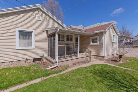 307 E Maple, Adrian, MI 49221 photo 22