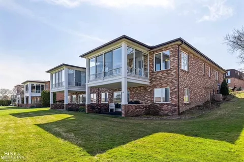 Exterior - 1935 River Rd #19, Saint Clair, MI 48079 photo 11 of 16