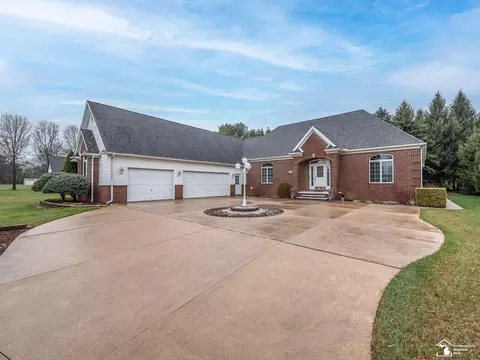 12265 Laginess, La Salle, MI 48145