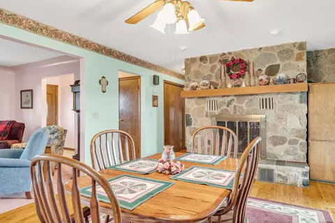 Dining - 1370 Forester, Deckerville, MI 48427 photo 3 of 3