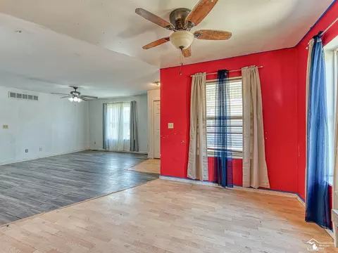 529 Almyra, Monroe, MI 48161 photo 2