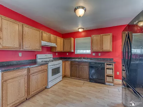 529 Almyra, Monroe, MI 48161 photo 7