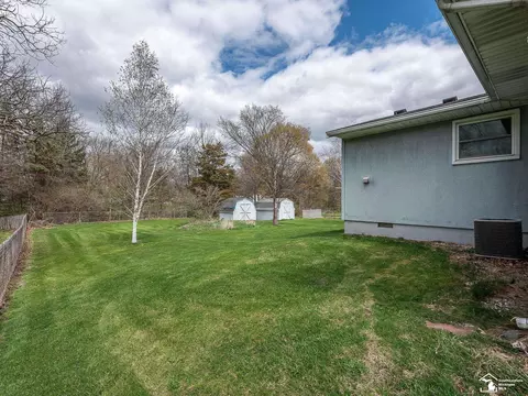 Exterior - 5370 E Albain, Monroe, MI 48161 photo 3 of 7