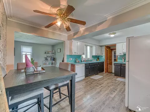 Kitchen - 5370 E Albain, Monroe, MI 48161 photo 1 of 4
