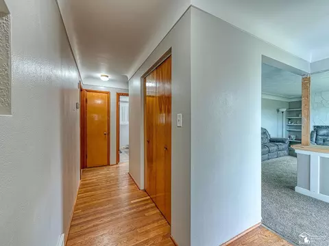 Entry Way - 5370 E Albain, Monroe, MI 48161 photo 1 of 3