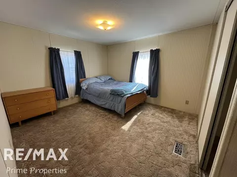 Bedroom - 29 Armstrong, Flushing, MI 48433 photo 1 of 3