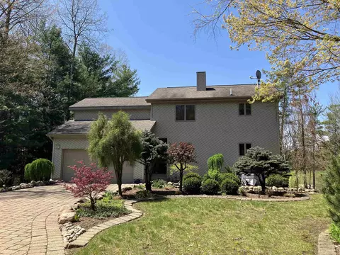 981 Siesta, Gladwin, MI 48624 photo 2