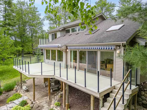 981 Siesta, Gladwin, MI 48624 photo 5