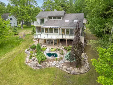 981 Siesta, Gladwin, MI 48624 photo 3