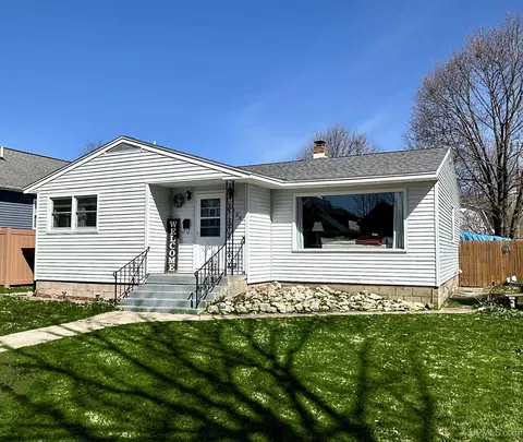 1020 S 9th, Escanaba, MI 49829