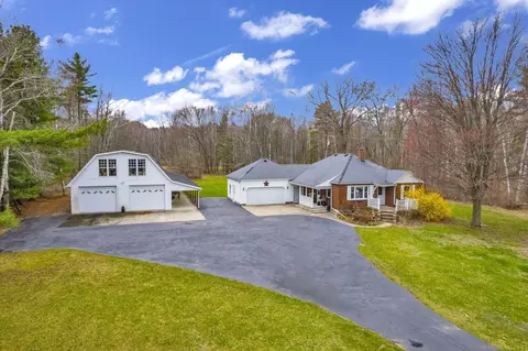 2828 Lakeshore, Applegate, MI 48401