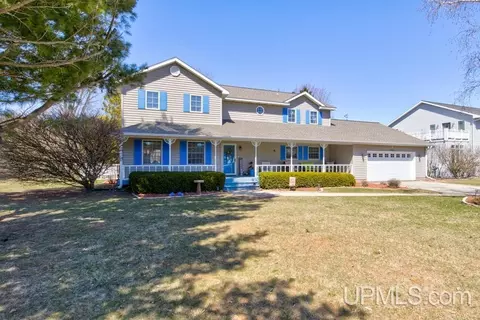 4103 Michigan Shrs, Menominee, MI 49858