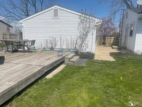 1007 Substation, Temperance, MI 48182 photo 8