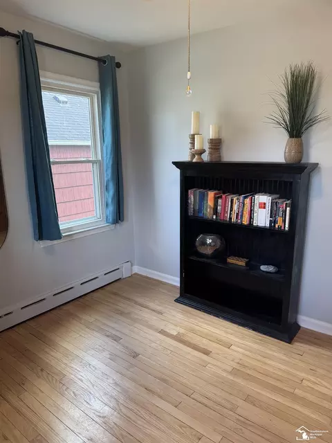 Bedroom - 111 Sylvan, Monroe, MI 48162 photo 2 of 6