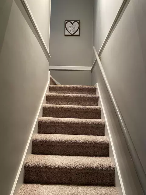 Entry Way - 815 Coutant, Flushing, MI 48433 photo 1 of 3