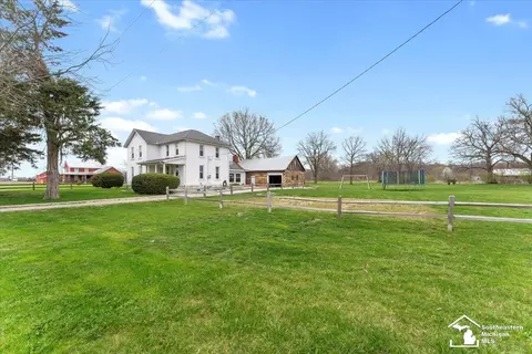 1024 Plank, Dundee, MI 48131