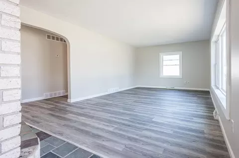 Living - 711 N N Spg, Gladwin, MI 48624 photo 1 of 6