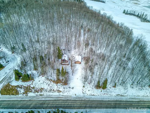186 Osterlund, Iron River, MI 49935