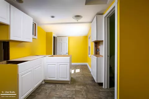 Entry Way - 1479 Bartlett, Saint Clair, MI 48079 photo 2 of 2