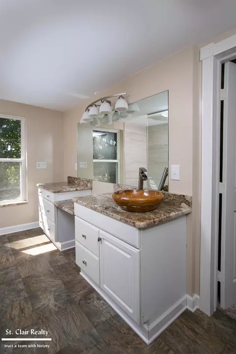 Bath - 1479 Bartlett, Saint Clair, MI 48079 photo 5 of 5