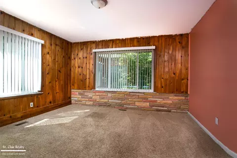 Living - 1479 Bartlett, Saint Clair, MI 48079 photo 2 of 3