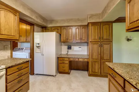 9911 Secor, Temperance, MI 48182 photo 13