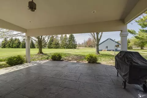 9911 Secor, Temperance, MI 48182 photo 11