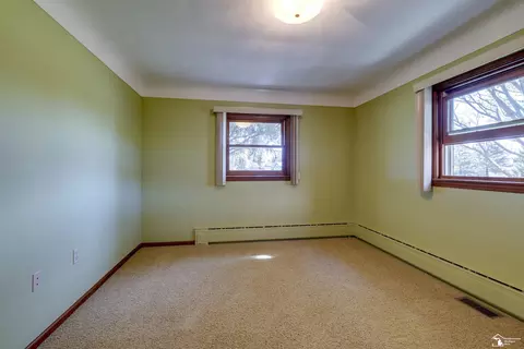 9911 Secor, Temperance, MI 48182 photo 17