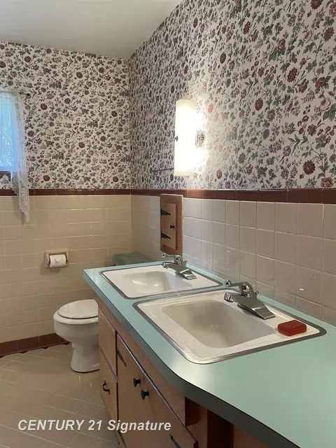1522 Coutant, Flushing, MI 48433 photo 18