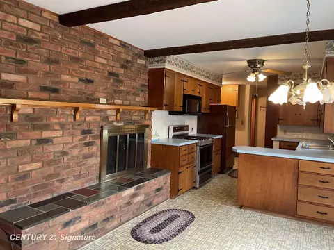 1522 Coutant, Flushing, MI 48433 photo 8