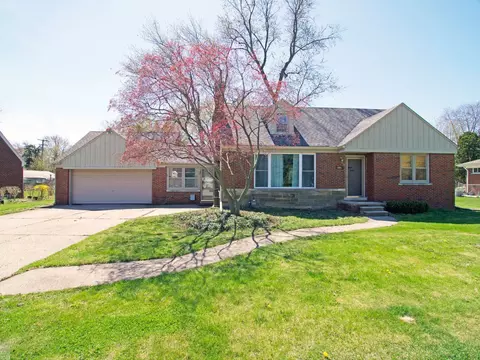 19960 Eastwood, Harper Woods, MI 48225