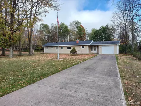1900 Pisoni, Iron River, MI 49935