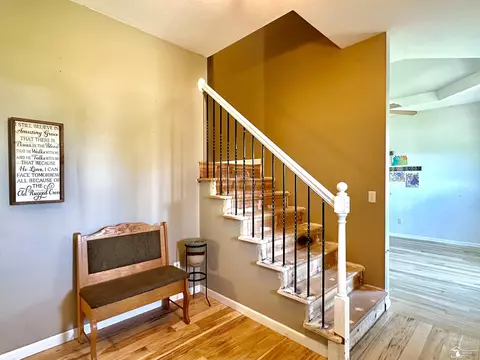Entry Way - 429 W Hurd, Monroe, MI 48162 photo 2 of 4