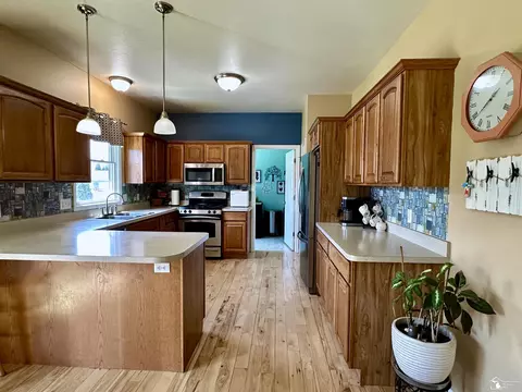 Kitchen - 429 W Hurd, Monroe, MI 48162 photo 1 of 6