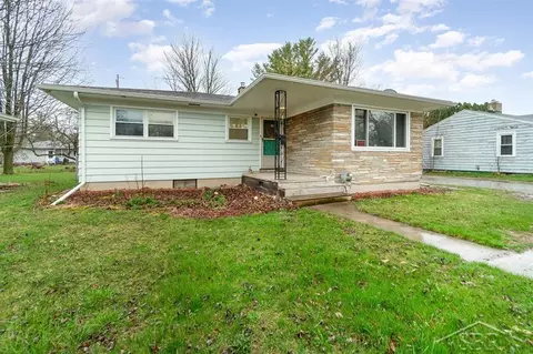 961 Evergreen, Saginaw, MI 48604
